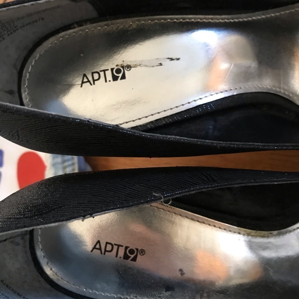 APT‎ 9 black 3 1/2” high heels size 7 - Picture 7 of 7